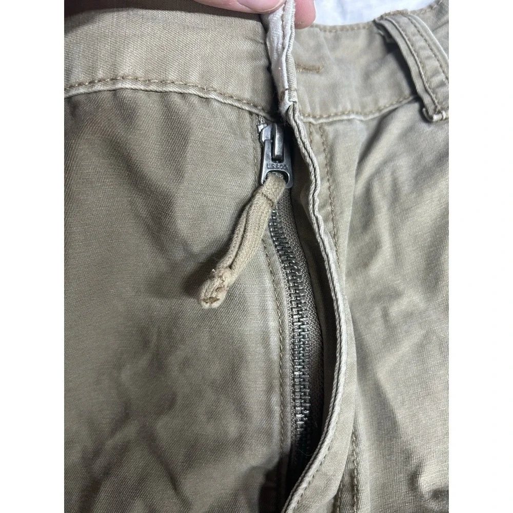 Levi's Men's Beige Cotton Canvas Cargo Shorts Zip Closure Cargo Pockets s 30